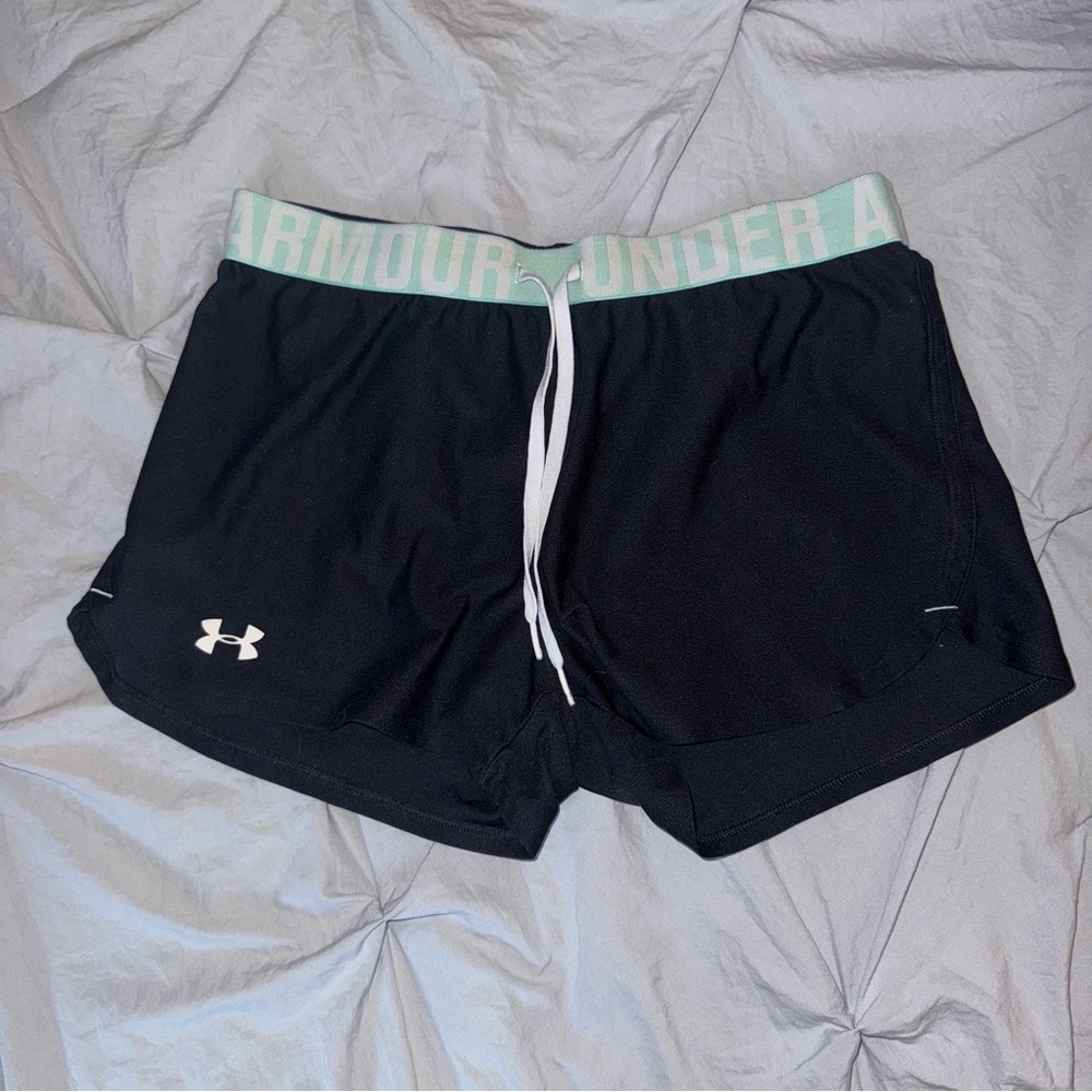 Under Armour Black Athletic Shorts | Size Small